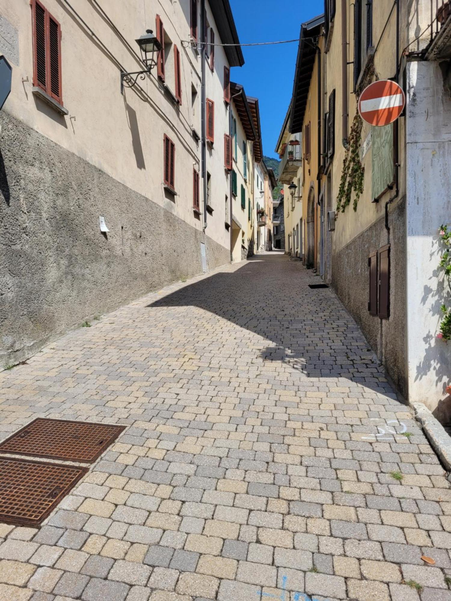 Ferienwohnung Casa Gianna Castiglione dʼIntelvi Exterior foto