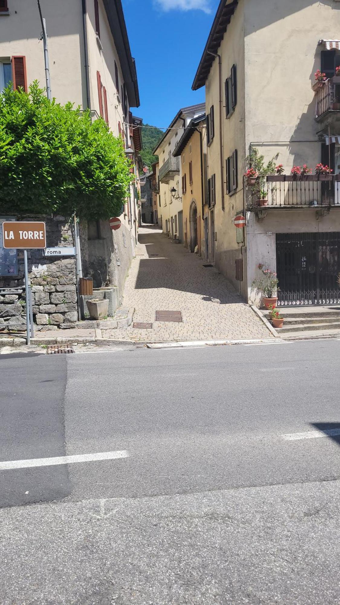 Ferienwohnung Casa Gianna Castiglione dʼIntelvi Exterior foto